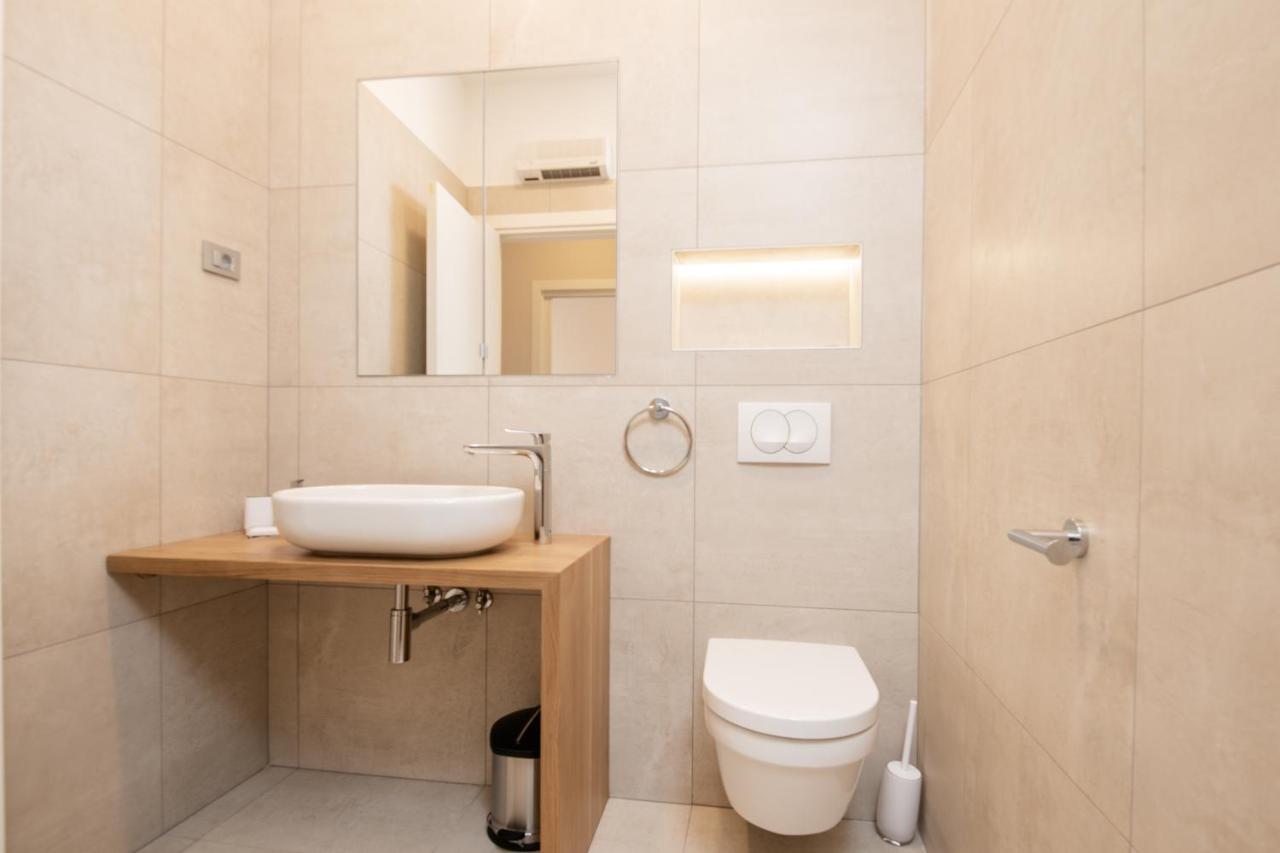 Deluxe Apartments & Rooms Revis Рієка Екстер'єр фото
