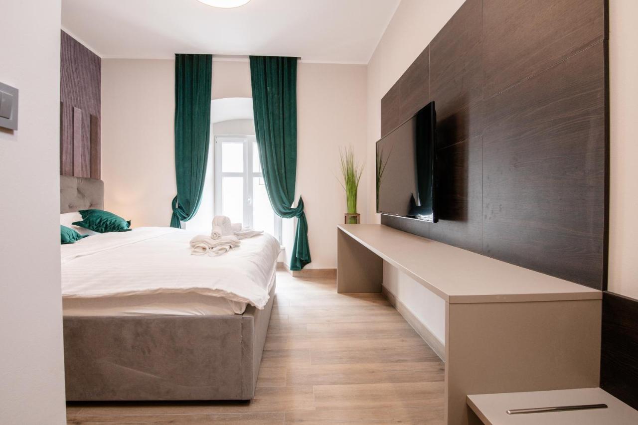 Deluxe Apartments & Rooms Revis Рієка Екстер'єр фото